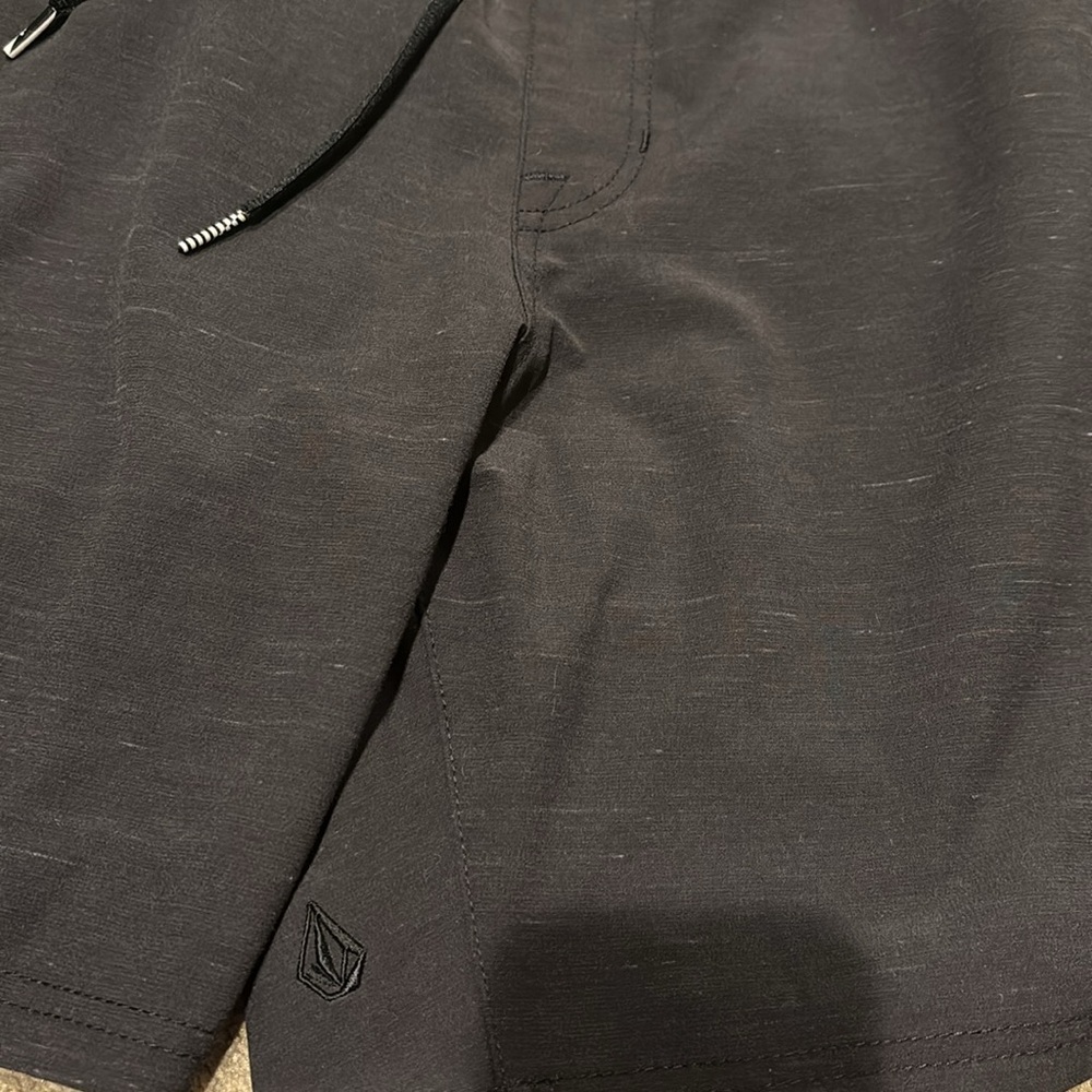 Volcom Modtech Board Shorts Trunks Sz Xl Pocket S… - image 6